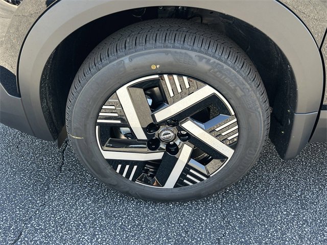 New 2026 Nissan Kicks SV w/ Illumination Package image 30