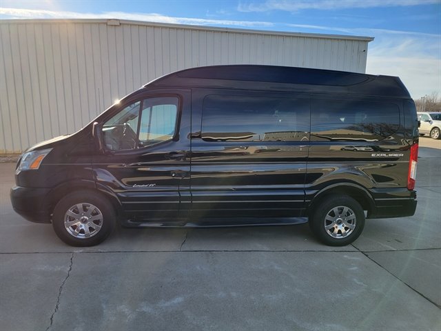 Used 2018 Ford Transit 150 130 Low Roof w/ Exterior Upgrade Package RWD image 8