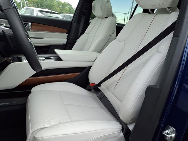 New 2026 Cadillac Vistiq Sport image 5