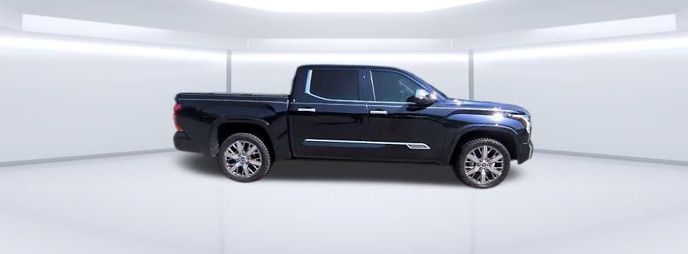 Used 2024 Toyota Tundra Capstone AWD/4WD image 35
