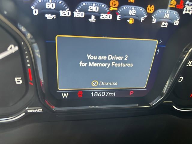 Used 2023 GMC Sierra 2500 Denali w/ Denali Ultimate Package image 11