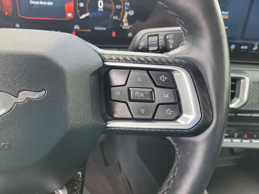 Used 2025 Ford Mustang Premium RWD image 19
