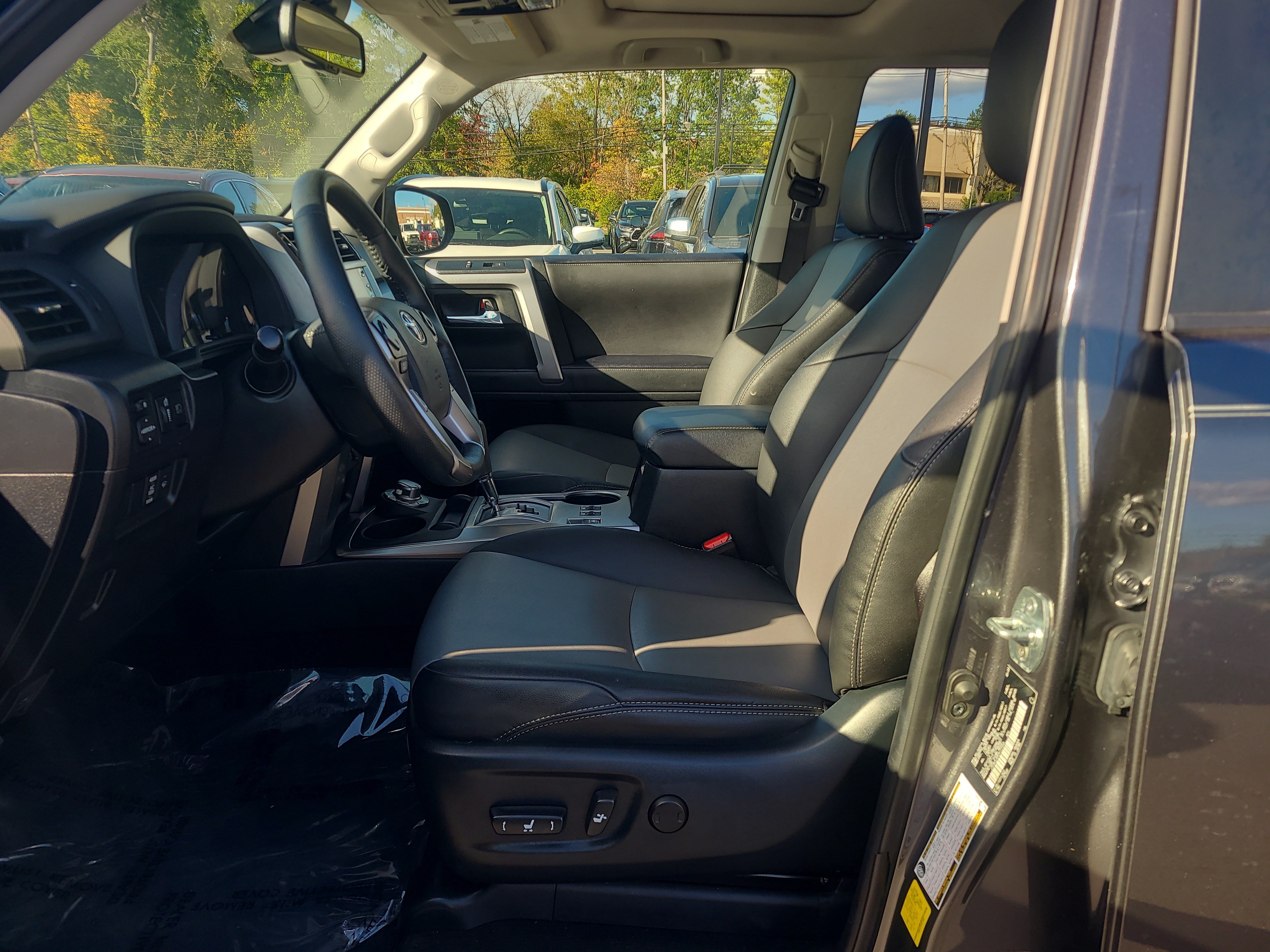 Certified 2023 Toyota 4Runner SR5 Premium w/ Moonroof Package AWD/4WD image 16
