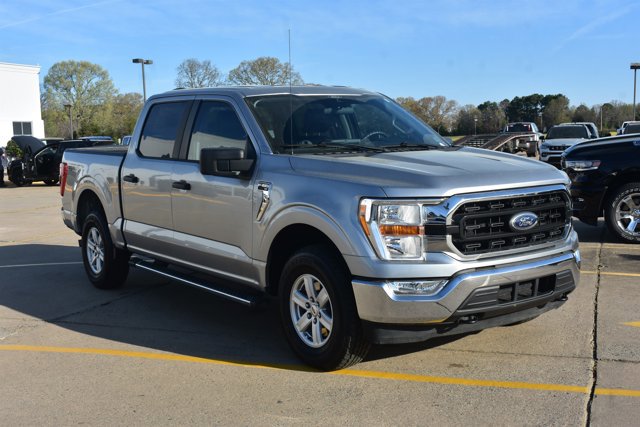 Used 2021 Ford F150 XLT image 3