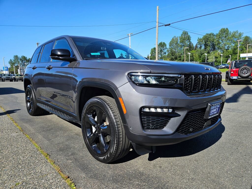 Used 2024 Jeep Grand Cherokee Limited w/ Luxury Tech Group II AWD/4WD image 6