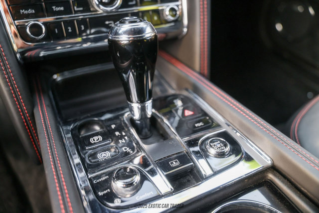 Used 2016 Bentley Mulsanne Speed image 24