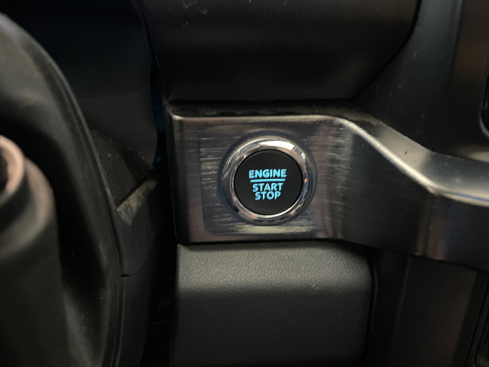 Used 2023 Ford F350 Lariat w/ Sport Appearance Package AWD/4WD image 22