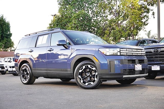 Certified 2025 Hyundai Santa Fe SEL image 2