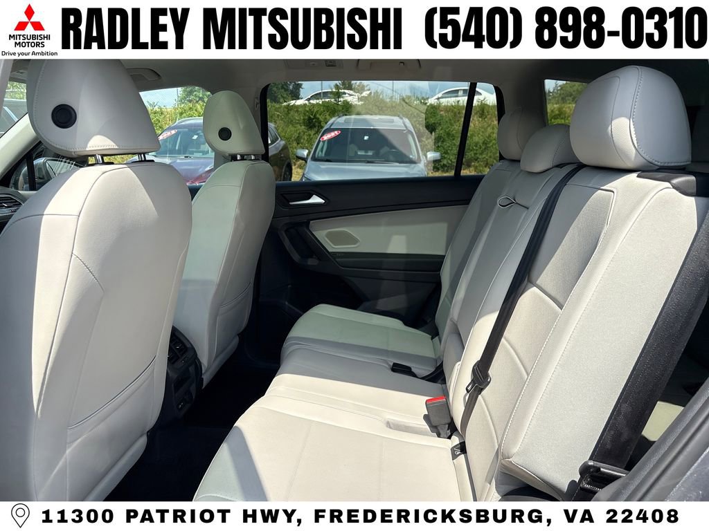 Used 2021 Volkswagen Tiguan SE w/ Panoramic Sunroof Package AWD/4WD image 12