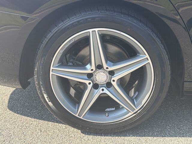 Used 2017 Mercedes-Benz E 300 4MATIC image 19
