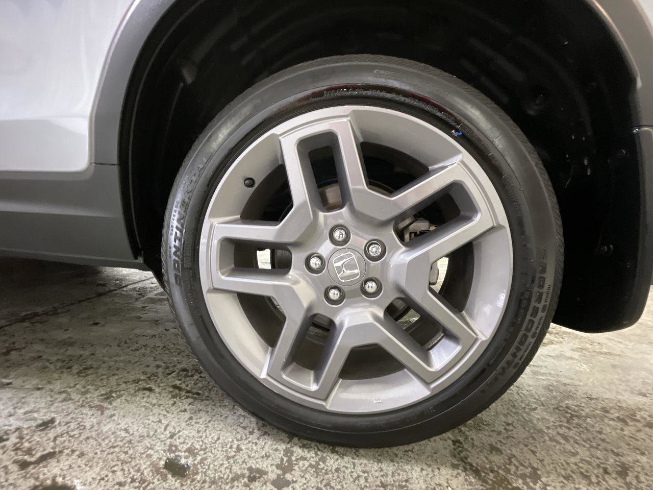 Used 2023 Honda Passport EX-L image 10