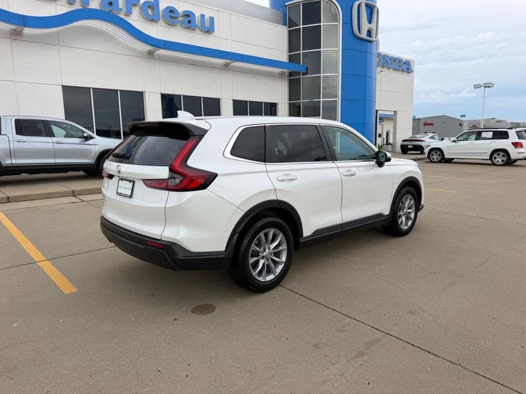 Used 2023 Honda CR-V EX image 2