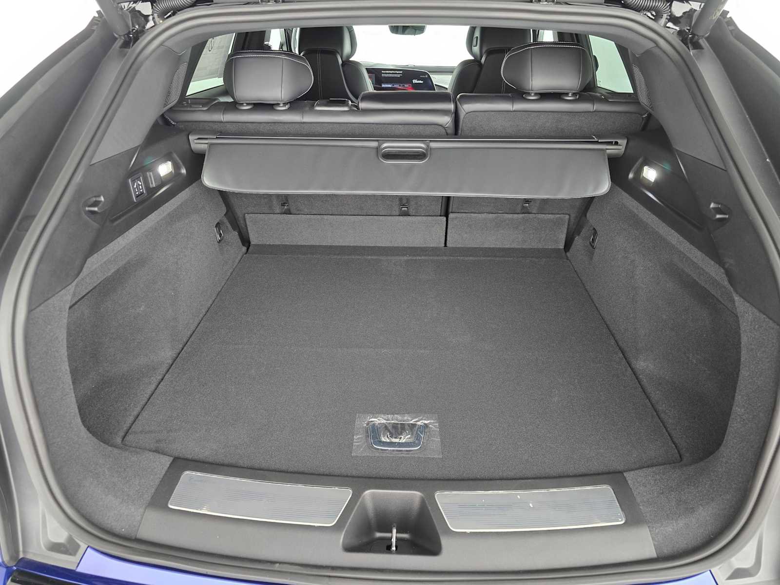 New 2026 Cadillac Lyriq V w/ LPO, Floor Liner Package AWD/4WD image 14