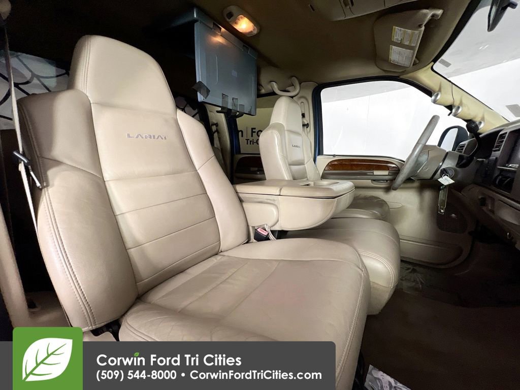 Used 2004 Ford F350 Lariat AWD/4WD image 15