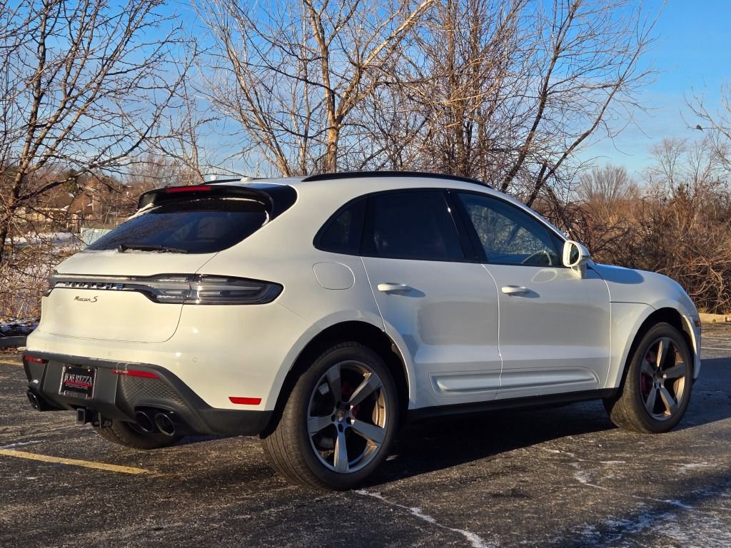 Certified 2022 Porsche Macan S image 7