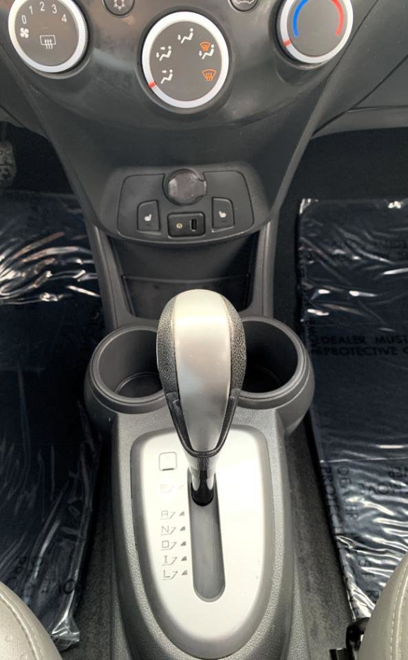 Used 2013 Chevrolet Spark LT image 21