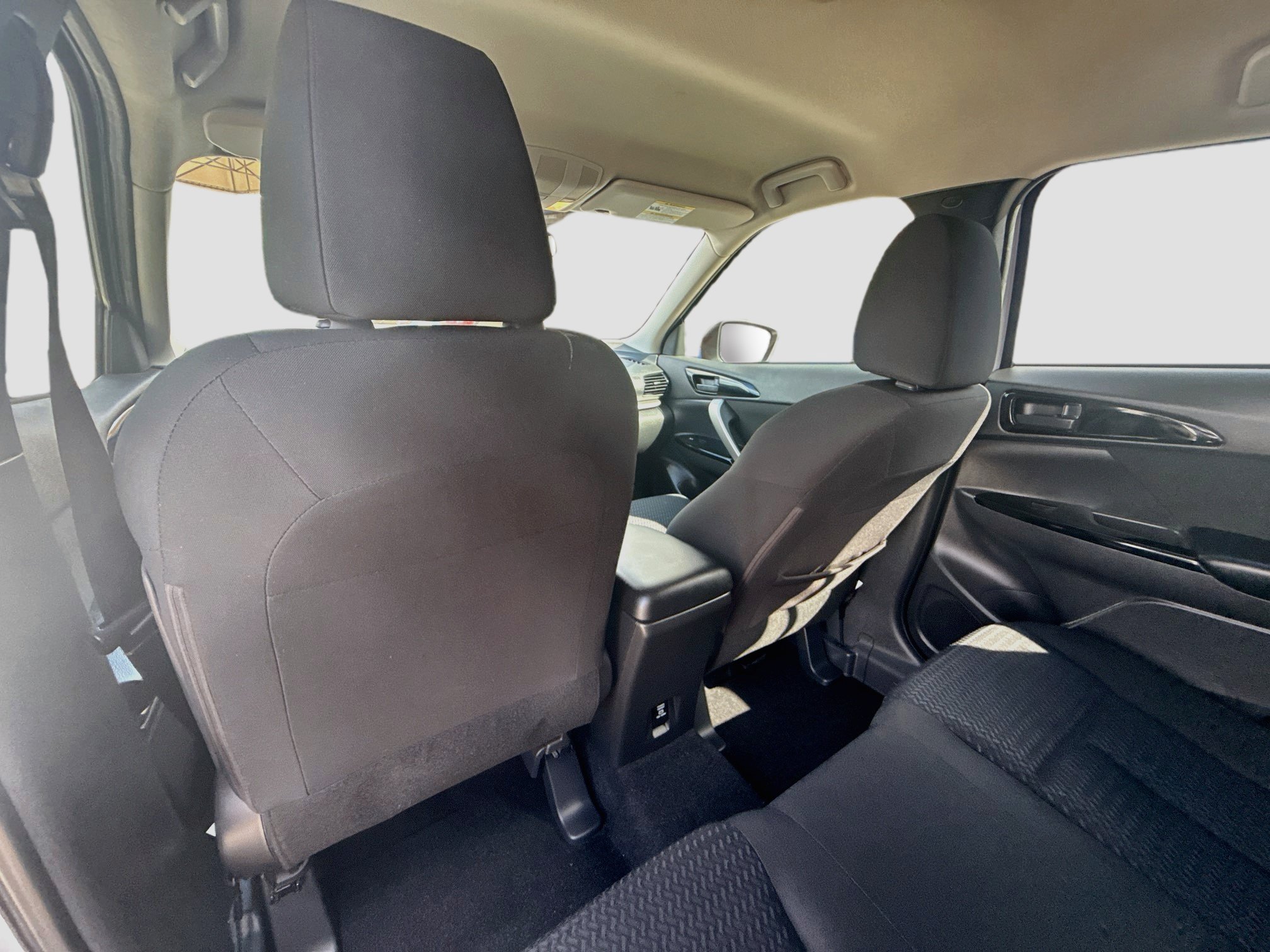 Used 2023 Mitsubishi Eclipse Cross LE AWD/4WD image 23