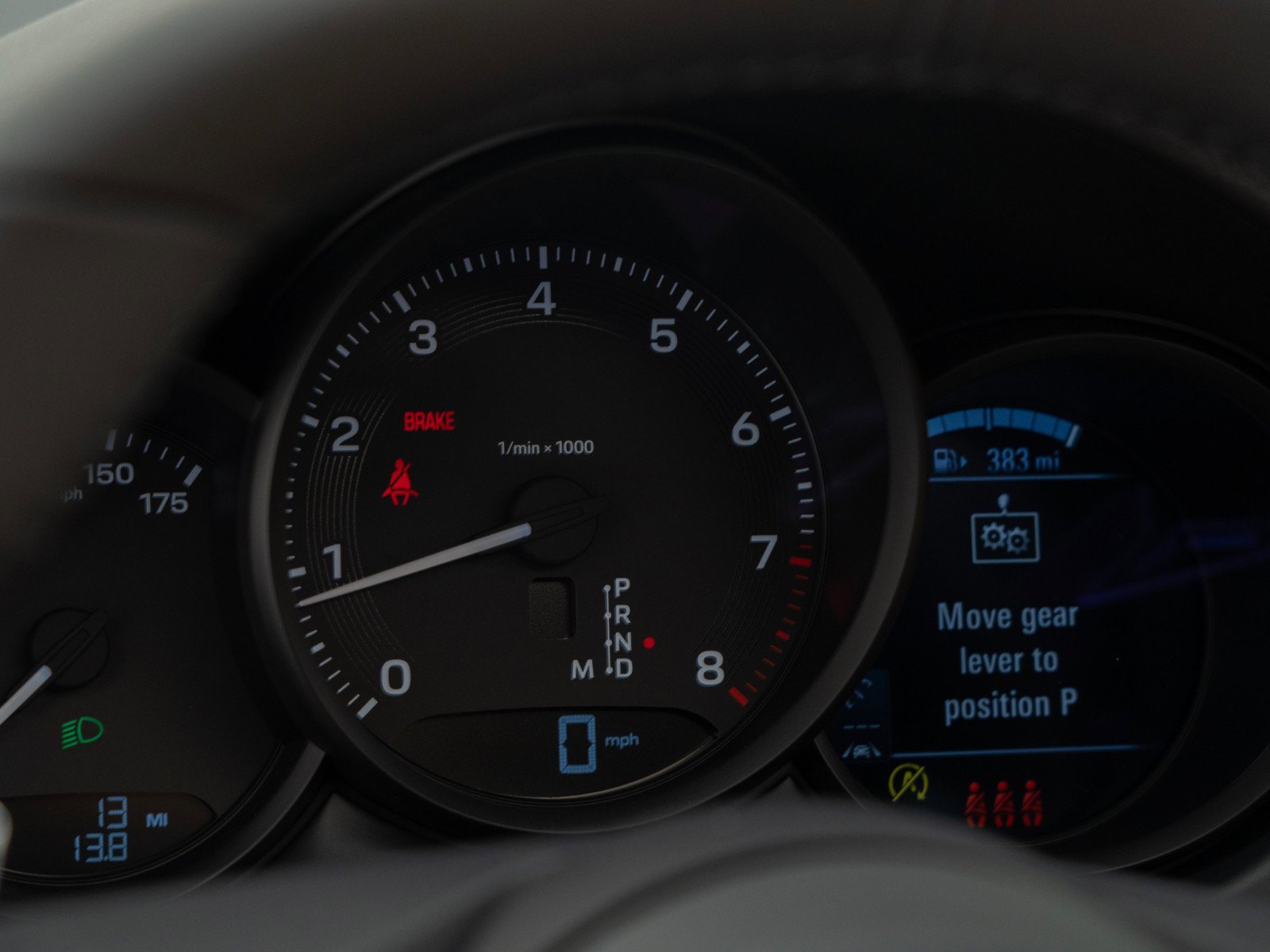 New 2026 Porsche Macan image 25