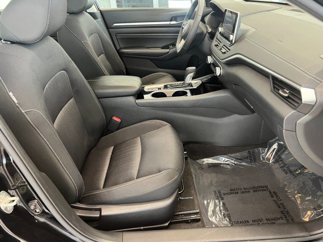 Used 2022 Nissan Altima 2.5 SV w/ SV Premium Package FWD image 14