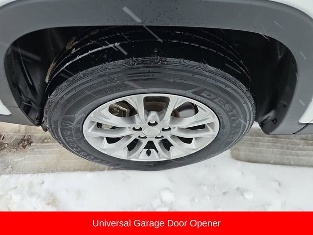 Used 2021 Jeep Cherokee Latitude Lux w/ Comfort/Convenience Group image 11