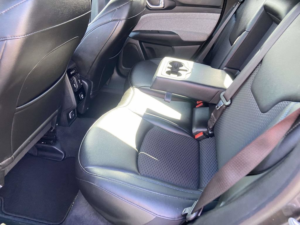 Used 2024 Jeep Compass Latitude AWD/4WD image 15