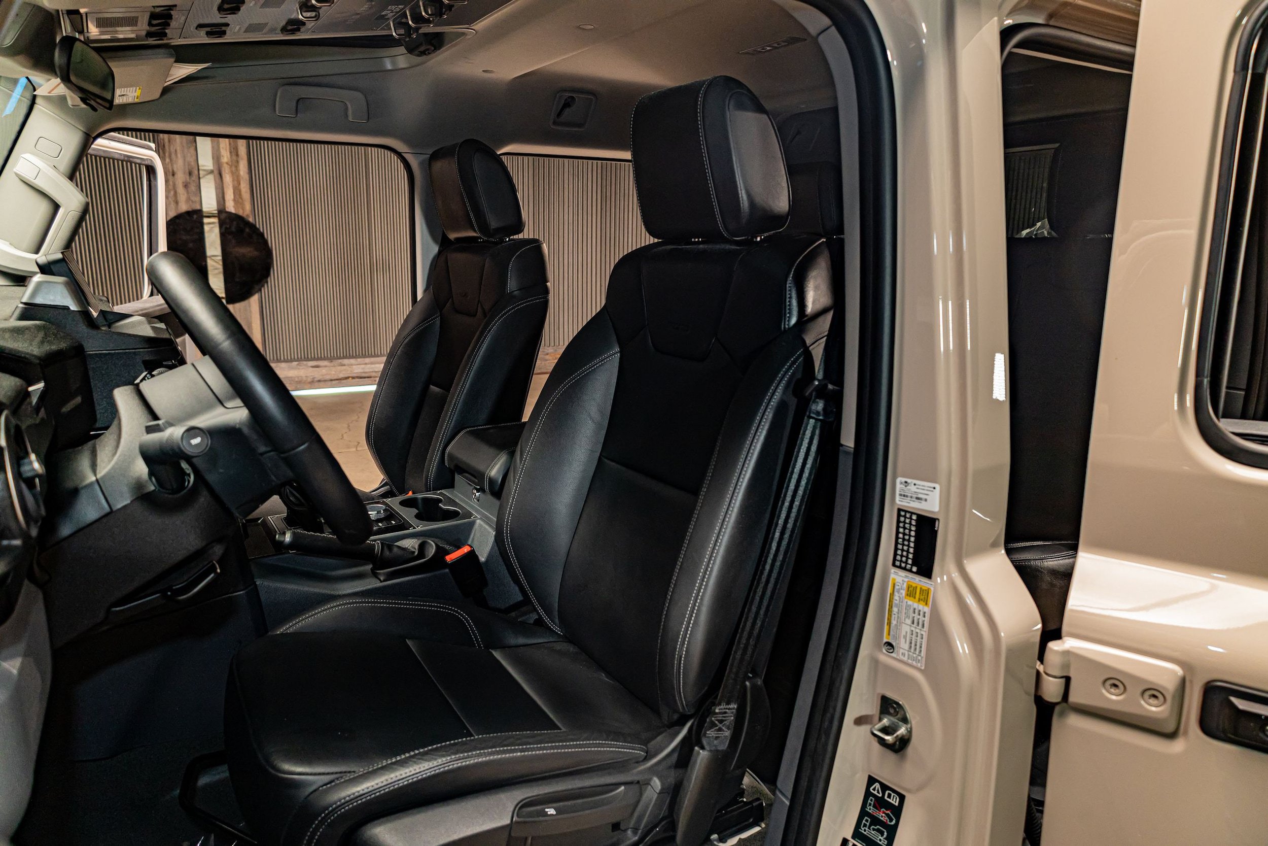 Used 2025 INEOS Grenadier AWD/4WD image 21