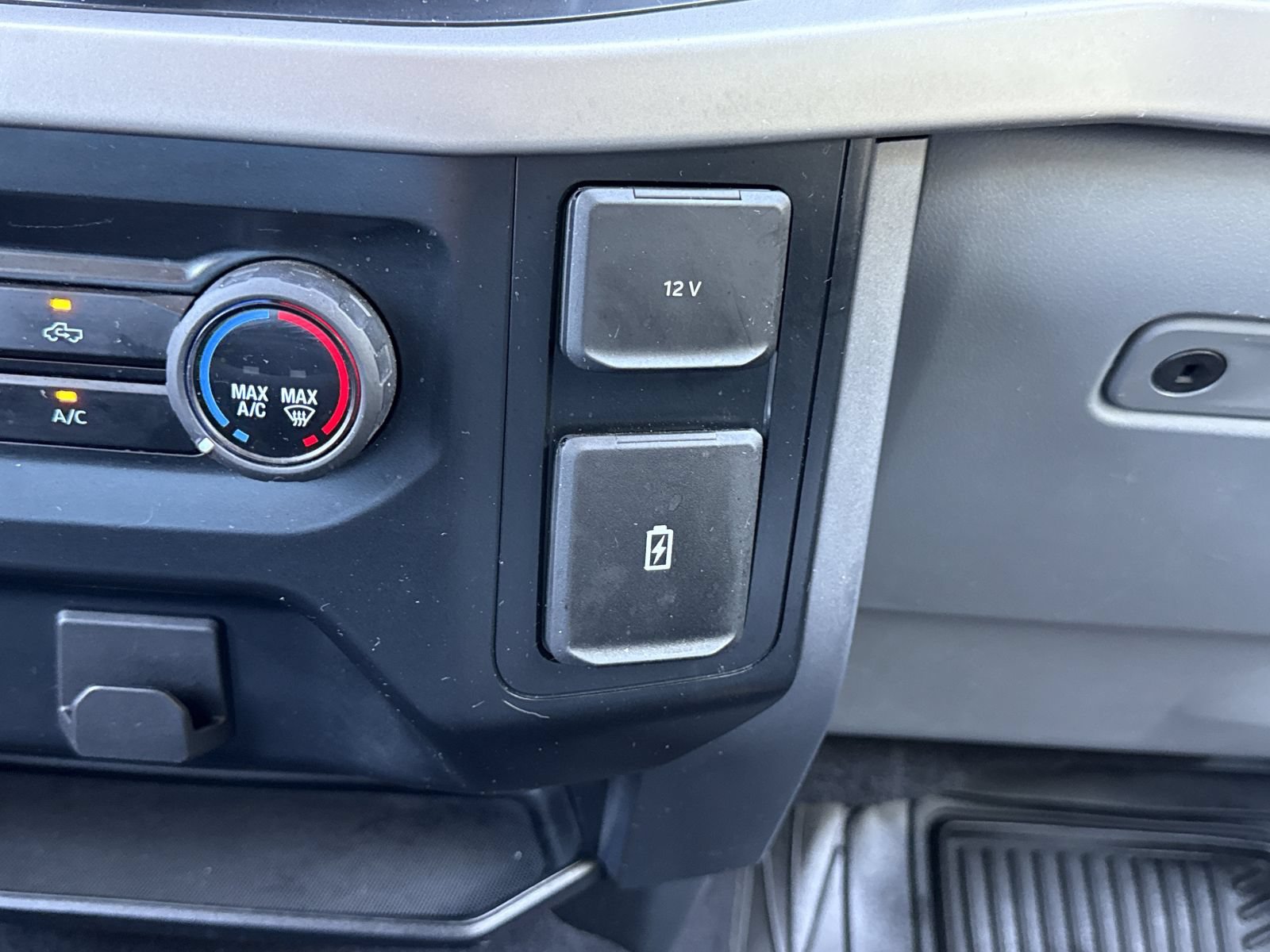 Used 2023 Ford F150 XLT RWD image 27