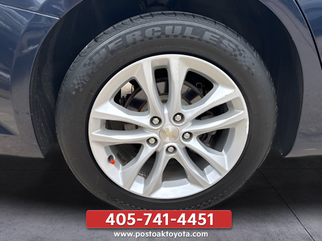 Used 2018 Chevrolet Malibu LT FWD image 30