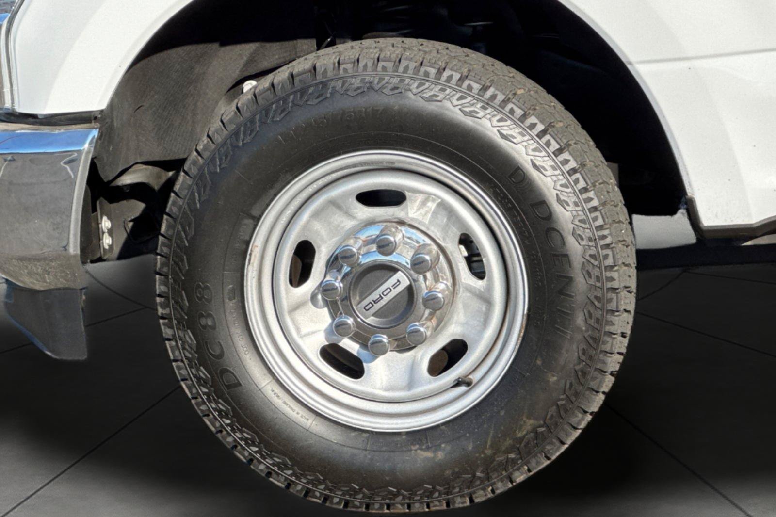 Used 2022 Ford F250 XL w/ Power Equipment Group RWD image 11