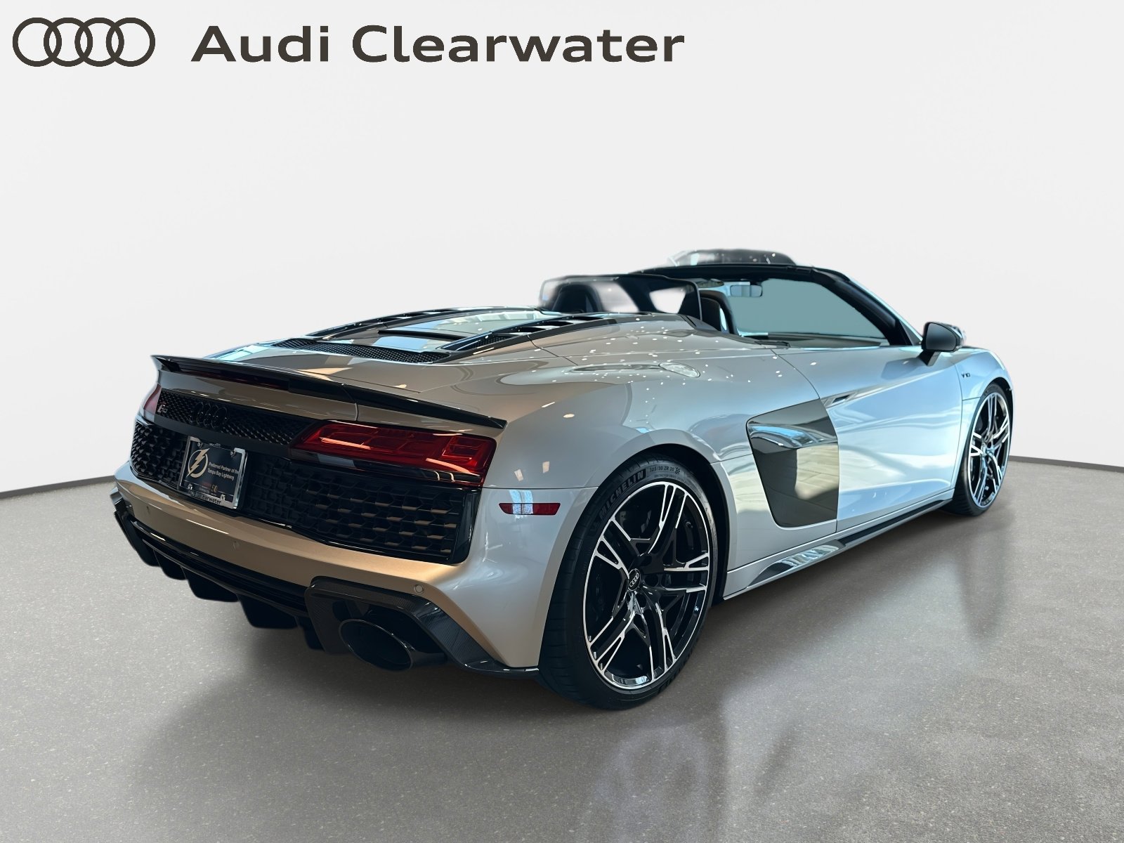 Used 2021 Audi R8 V10 performance image 4