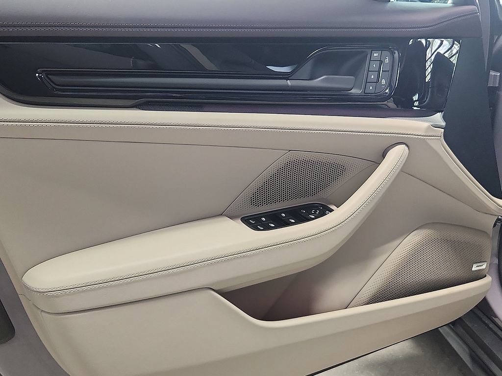 New 2026 Porsche Panamera 4 AWD/4WD image 13