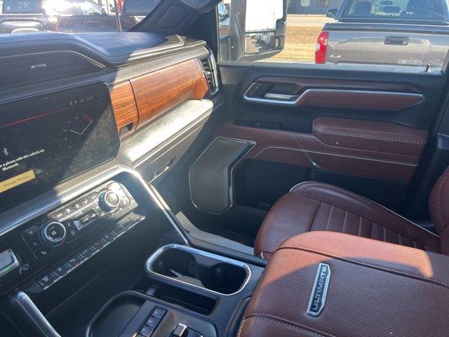 Used 2025 GMC Sierra 2500 Denali Ultimate w/ Max Trailering Package image 13