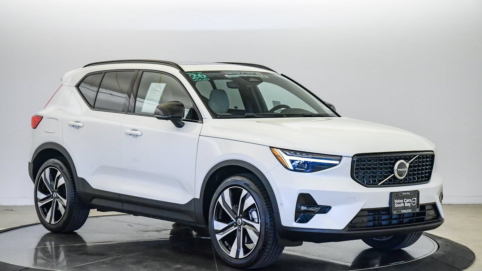 Certified 2026 Volvo XC40 B5 Ultra w/ Climate Package AWD/4WD image 6