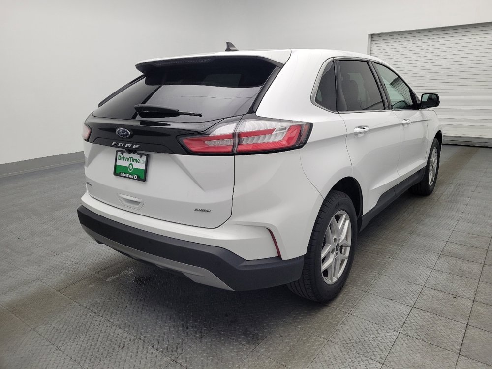 Used 2024 Ford Edge SEL image 9