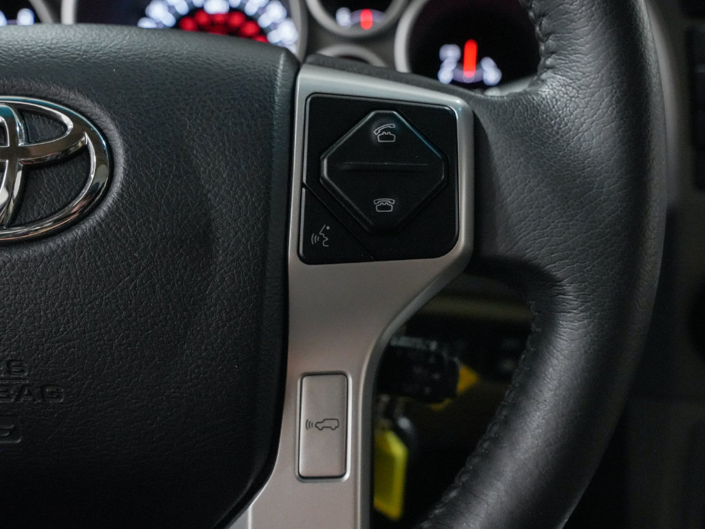 Used 2017 Toyota Sequoia Platinum RWD image 15