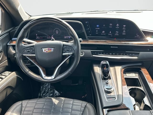 Certified 2023 Cadillac Escalade ESV Premium Luxury Platinum w/ LPO, Radiant Package AWD/4WD image 2