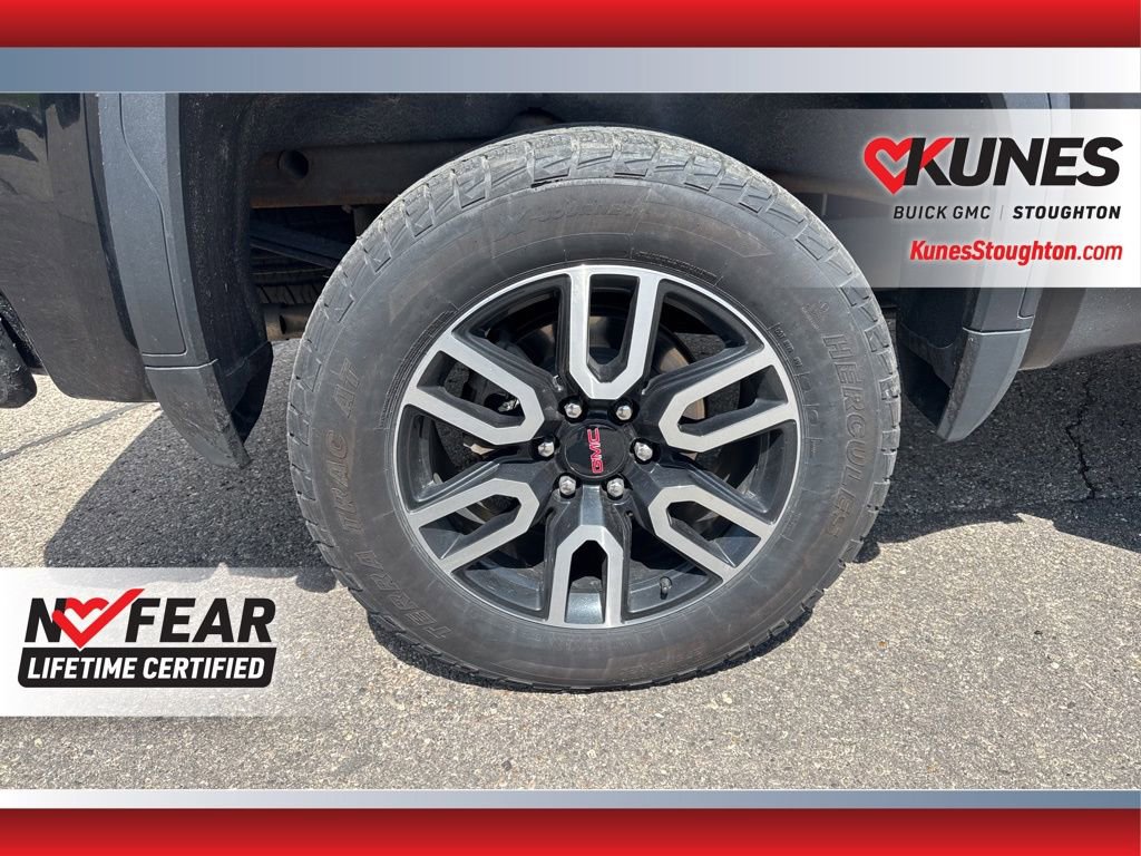 Used 2023 GMC Sierra 1500 AT4 w/ Technology Package AWD/4WD image 14