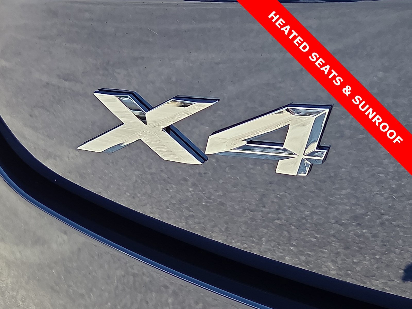 Used 2025 BMW X4 xDrive30i w/ Premium Package AWD/4WD image 8