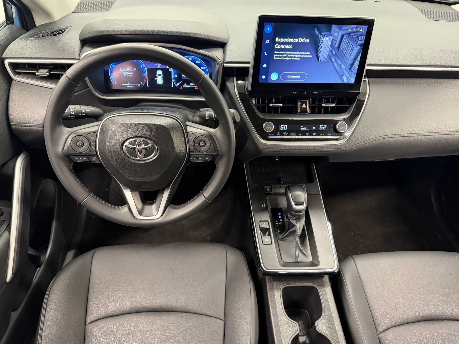 Used 2026 Toyota Corolla Cross XLE FWD image 29