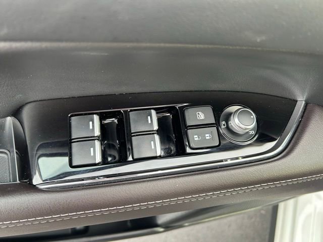 Certified 2025 MAZDA CX-5 Signature image 15