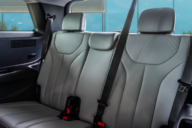 Certified 2025 Hyundai Palisade SEL FWD image 43