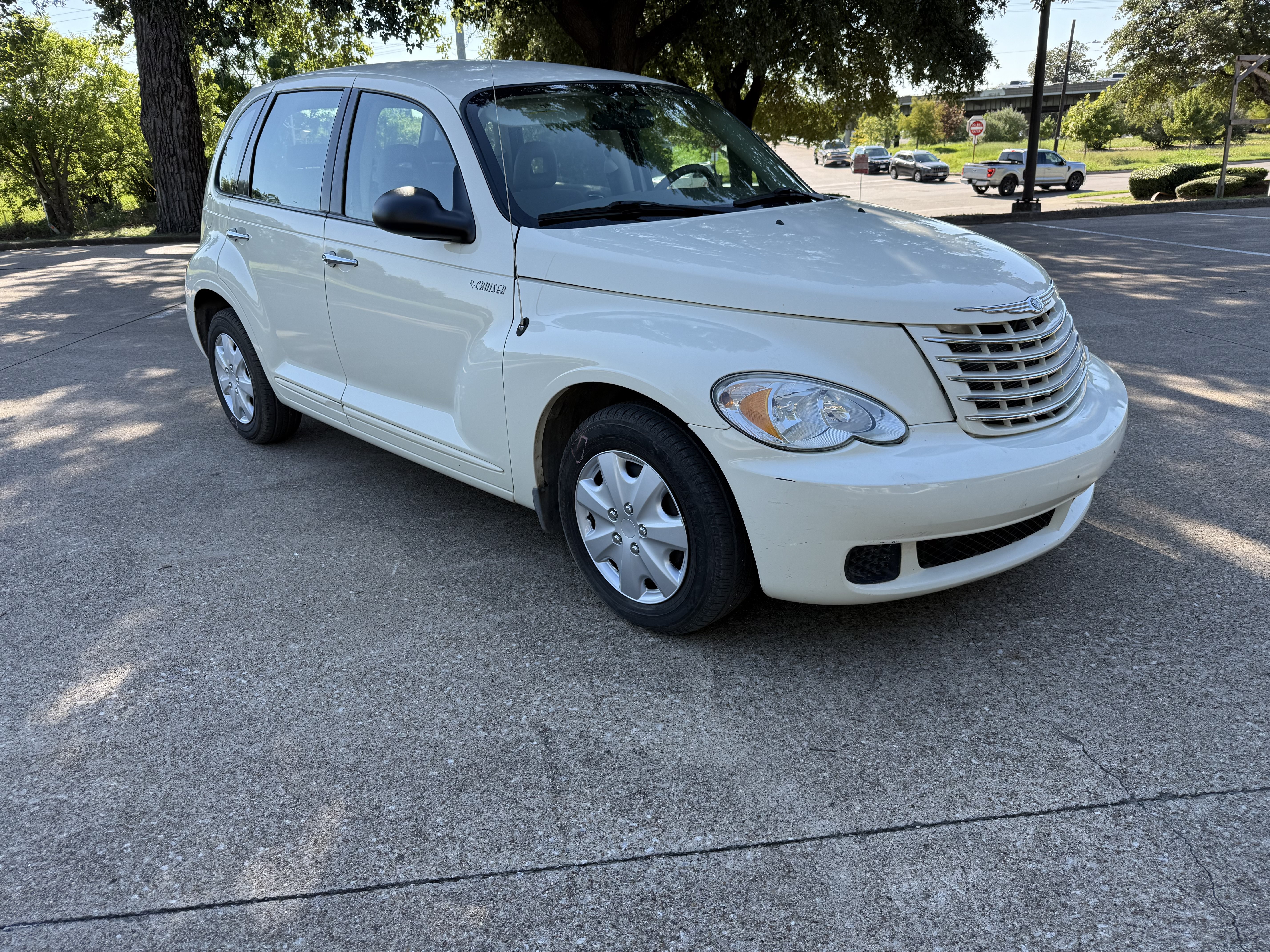 Used 2006 Chrysler PT Cruiser Touring FWD image 3