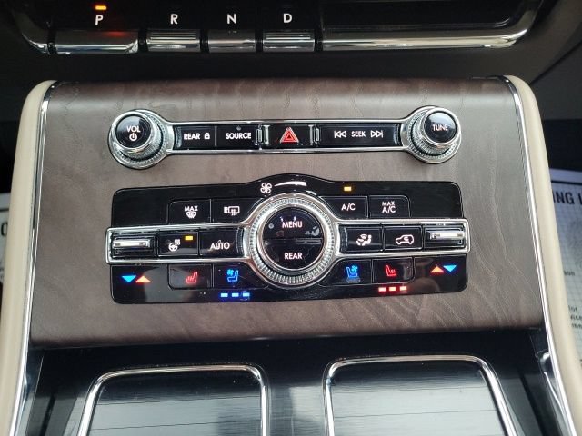 Certified 2024 Lincoln Aviator Reserve w/ Elements Package Plus AWD/4WD image 8
