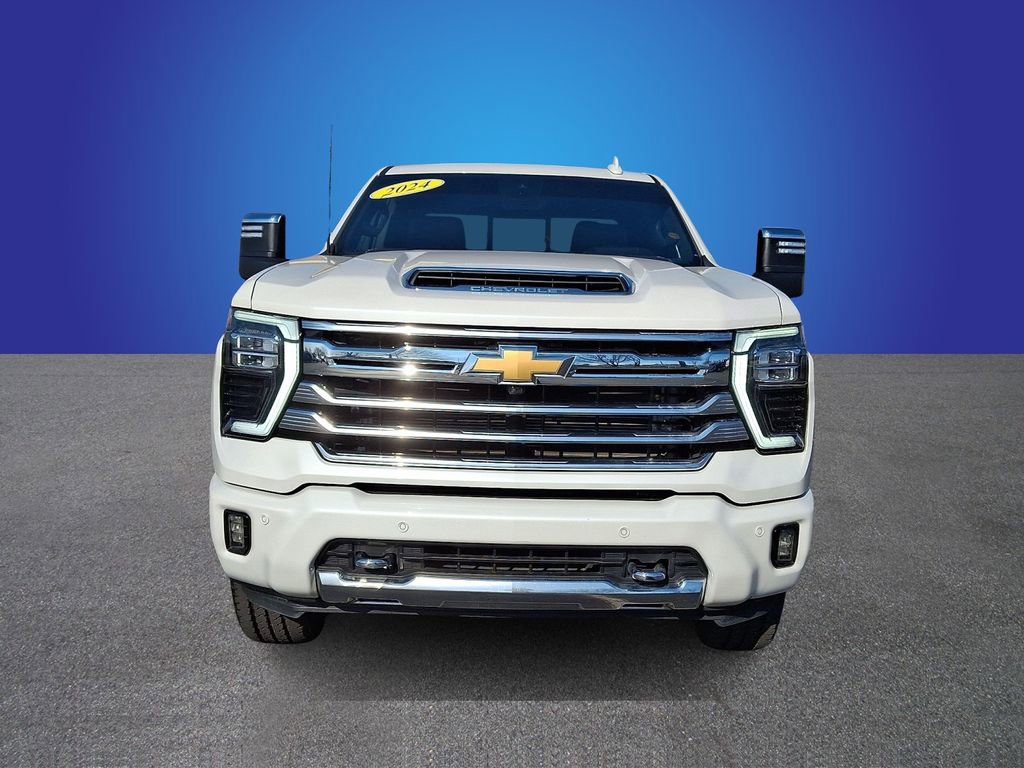 Used 2024 Chevrolet Silverado 2500 High Country w/ High Country Premium Package image 2