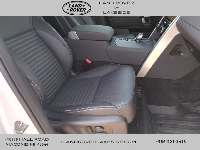 Used 2026 Land Rover Discovery S AWD/4WD image 18