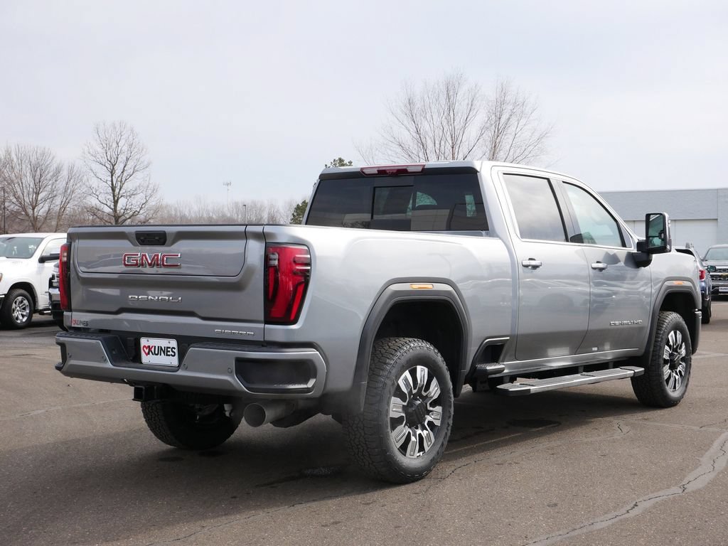 New 2026 GMC Sierra 3500 Denali w/ Denali Reserve Package AWD/4WD image 2
