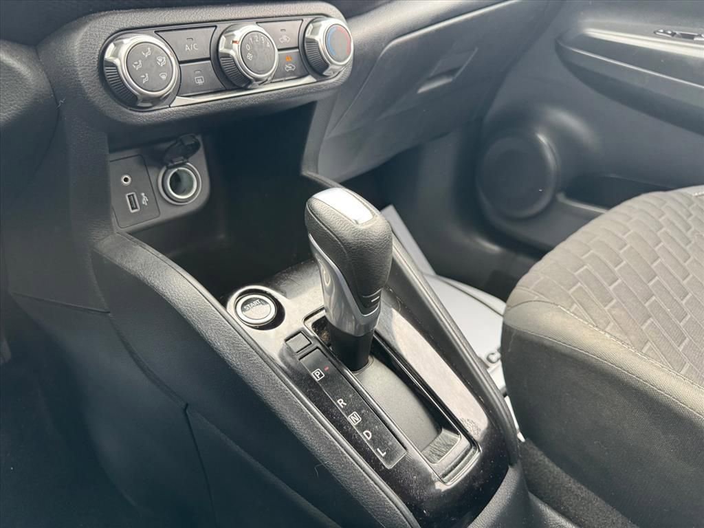 Used 2022 Nissan Kicks S image 20