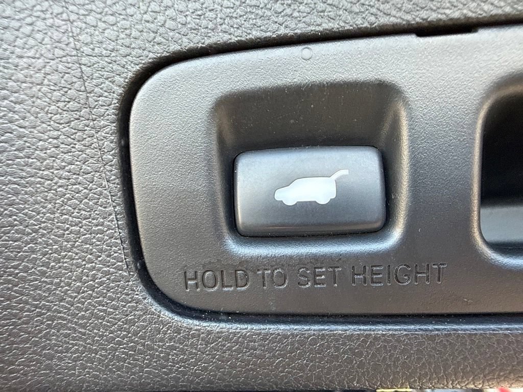 Used 2018 Honda CR-V Touring image 12