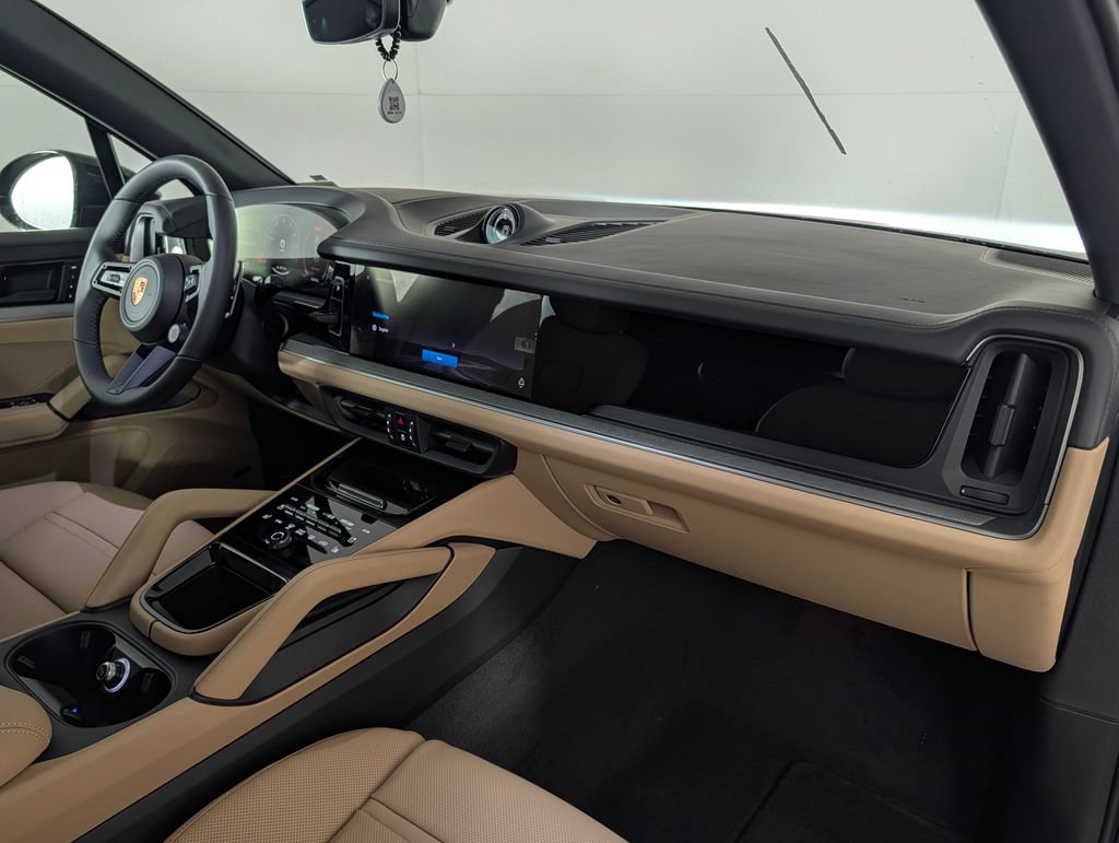 New 2026 Porsche Cayenne AWD/4WD image 19