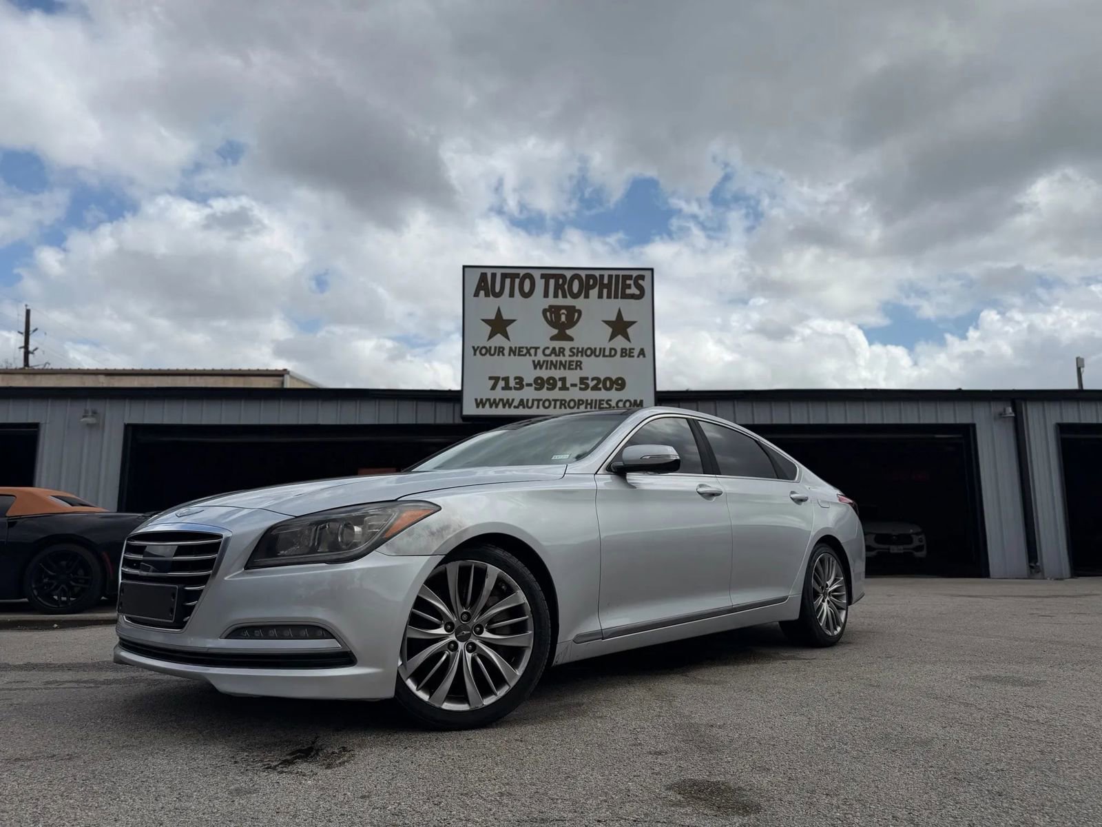 Used 2015 Hyundai Genesis 5.0 image 44